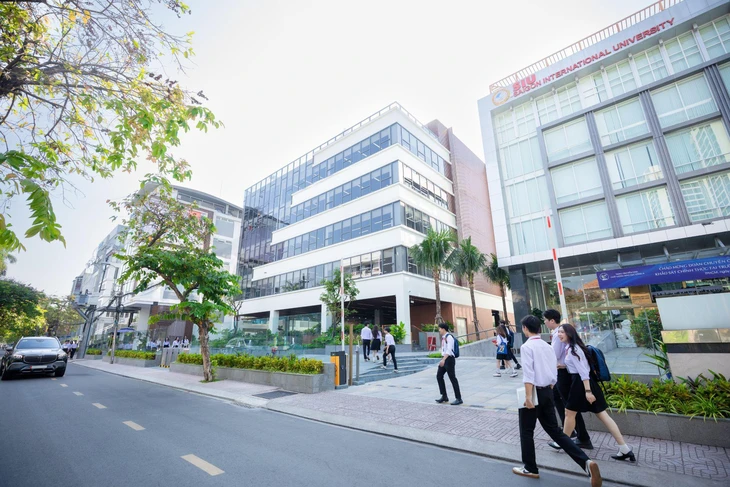 Sinh viên SIU chinh phục học bổng thạc sĩ tại Newcastle University - Ảnh 3.