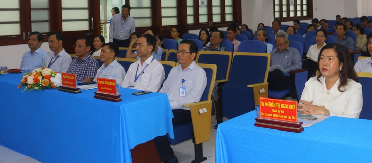 Hơn 6.600 cán bộ ở Cần Thơ được hướng dẫn ứng dụng AI - Ảnh 1.