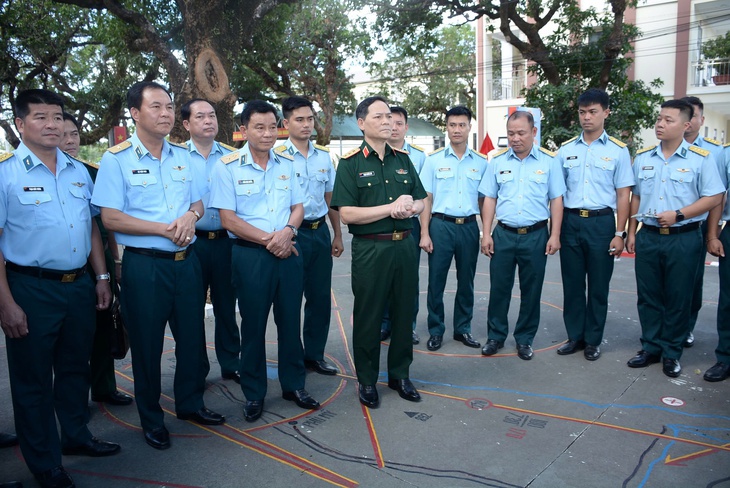 Trực thăng, tiêm kích của Quân chủng Phòng không - Không quân diễn tập bắn, ném bom đạn thật - Ảnh 3.