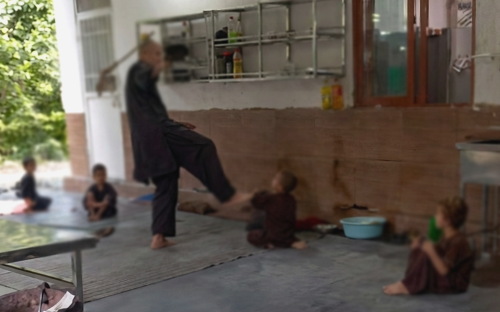 Đừng để trẻ gánh hậu quả từ thất bại của người lớn - Ảnh 3.
