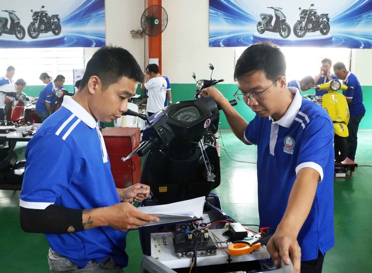 Doanh nghiệp vào trường nghề, cùng đào tạo nhân lực cho công nghệ mới - Ảnh 1.