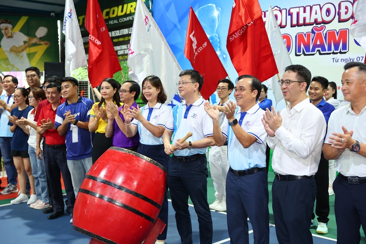 Hội thao 30 năm Co.opmart: Gắn kết đối tác, lan tỏa giá trị bền vững - Ảnh 1.
