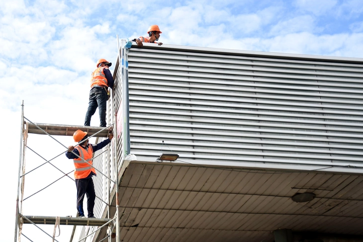 Bắt đầu tháo dỡ trạm thu phí cầu Đồng Nai, cửa ngõ phía Đông TP.HCM - Ảnh 4.