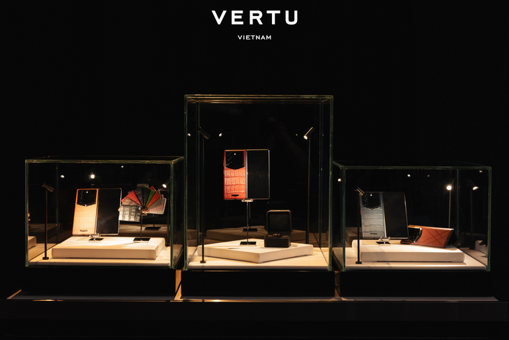 Vertu Alphafold: Smartphone gập tích hợp AI Agent chính thức ra mắt tại Việt Nam - Ảnh 2.