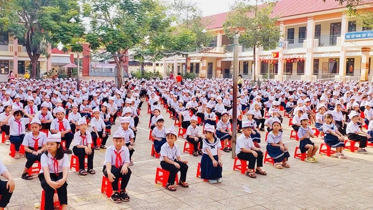 Đồng Nai dự kiến giảm khoảng 430 đầu mối cơ sở giáo dục công lập sau sắp xếp - Ảnh 1.