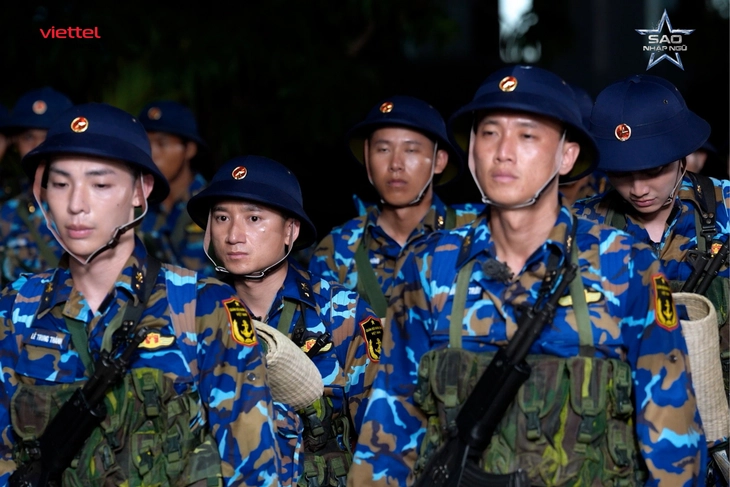 Sao nhập ngũ ra Trường Sa, khán giả bảo ‘hóng quá’ - Ảnh 2.