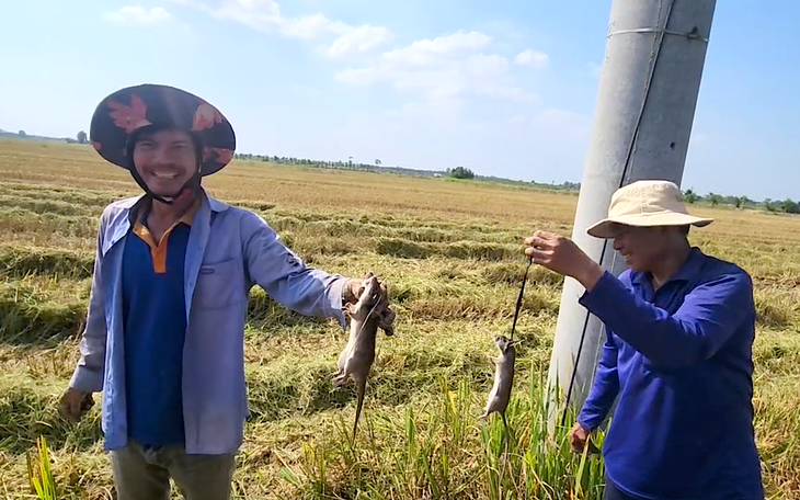 Uống phải nước khi tắm suối, bất ngờ mắc ký sinh trùng sán nhái - Ảnh 3.