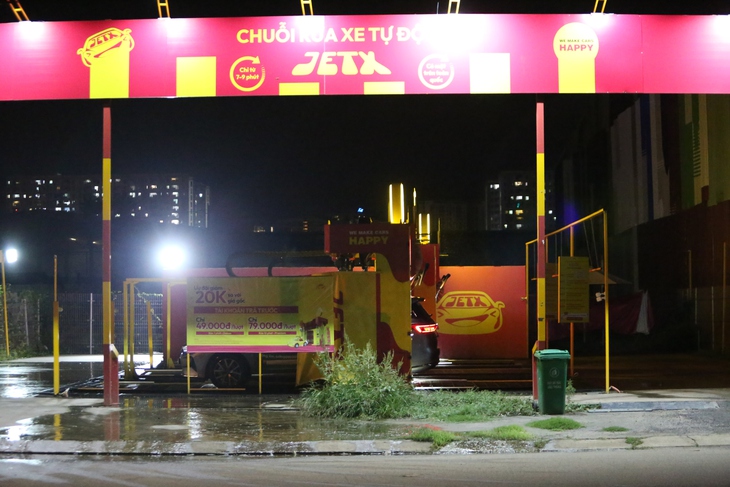 Phường Bình Trưng cho làm tạm sân thể thao lại phát sinh các quán nhậu gây ồn ào - Ảnh 7.