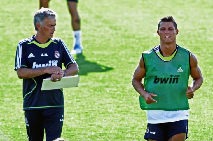 Jose Mourinho: ‘Tôi không thể dạy Ronaldo ghi bàn’ - Ảnh 1.