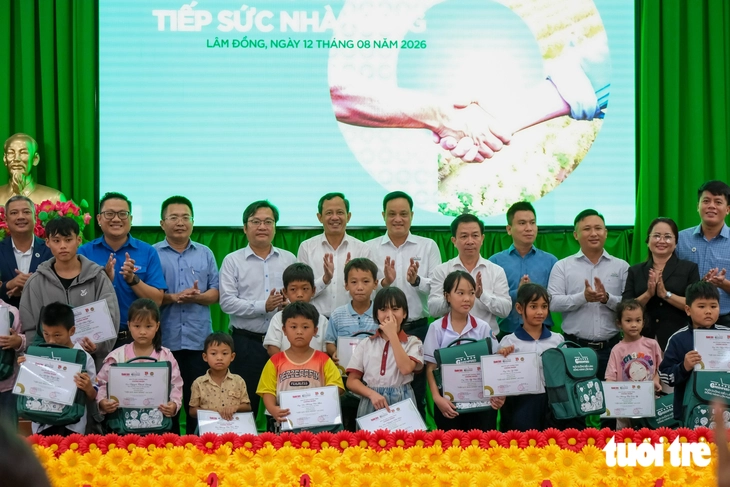 Tuổi Trẻ và GREENFEEF trao vốn Tiếp sức nhà nông - Ảnh 4.