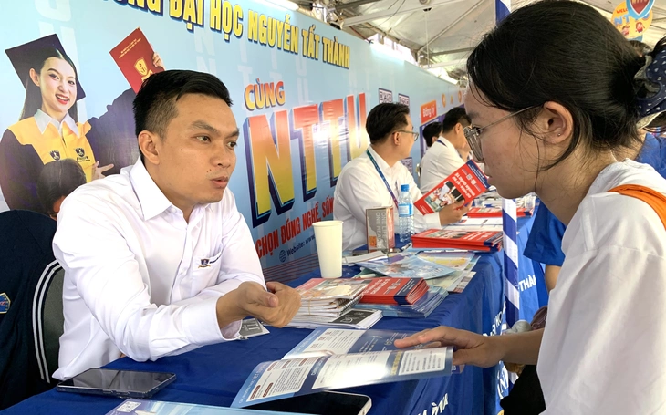 Chưa hết thời hạn nhập học, nhiều đại học đã xét tuyển bổ sung - Ảnh 3.