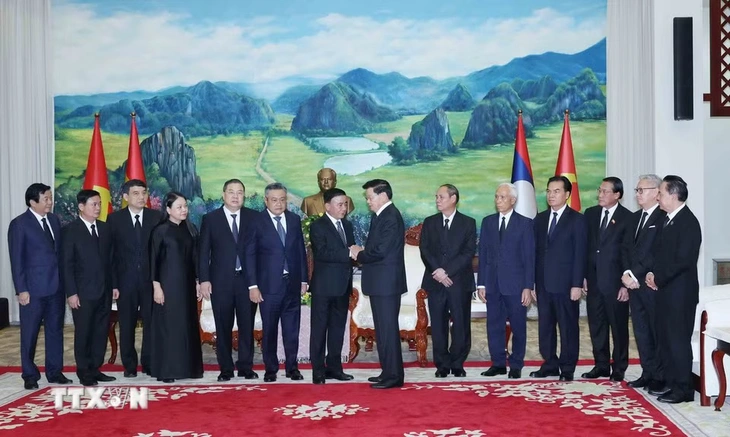 Thường trực Ban Bí thư Trần Cẩm Tú dự lễ truy điệu Chủ tịch Quốc hội Lào tại Vientiane - Ảnh 6.