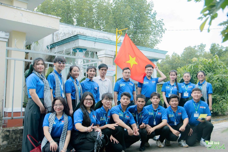 In dấu chân tình nguyện tại ấp Thiềng Liềng trong nhịp sống trẻ 2026 - Ảnh 7.