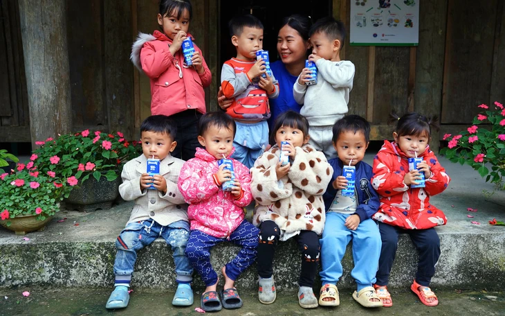Vinamilk đón nhận Huân chương Độc lập hạng Nhất - Ảnh 3.