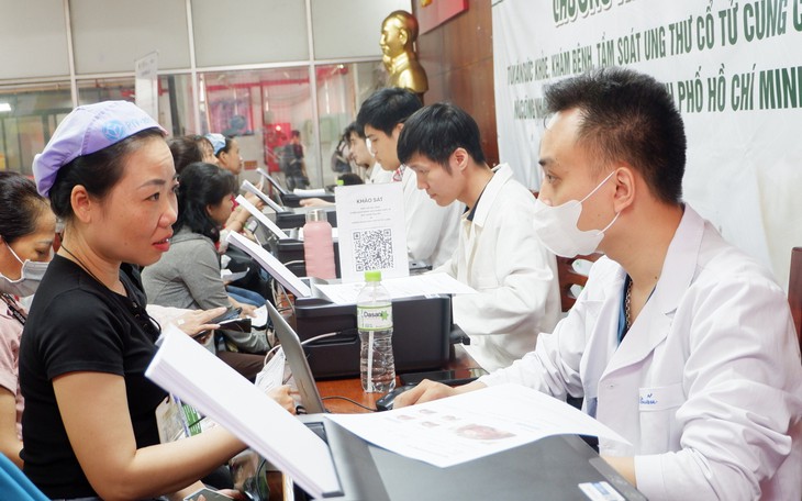 Hỗ trợ 3.000 lao động nữ tại khu công nghiệp tiếp cận chăm sóc sức khỏe - Ảnh 2.