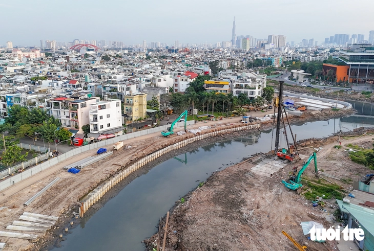 TP.HCM có 17,2 triệu m³ bùn đất nạo vét, chưa biết đổ đi đâu - Ảnh 1.