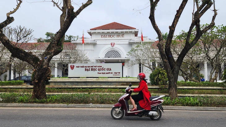 Vụ sử dụng chứng chỉ EILTS xét tuyển vào Đại học Huế: Sẽ cộng đúng điểm cho thí sinh - Ảnh 1.