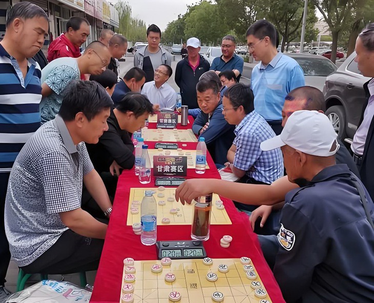 Giải cờ tướng 'vỉa hè' gây choáng về mức tiền thưởng, gấp 5 lần Ngũ Dương Bôi  - Ảnh 1.
