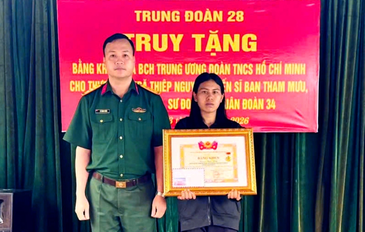 Ban Chấp hành Trung ương đoàn TNCS Hồ Chí Minh truy tặng bằng khen cho Thượng sĩ Kpă Thiêp - Ảnh 1.