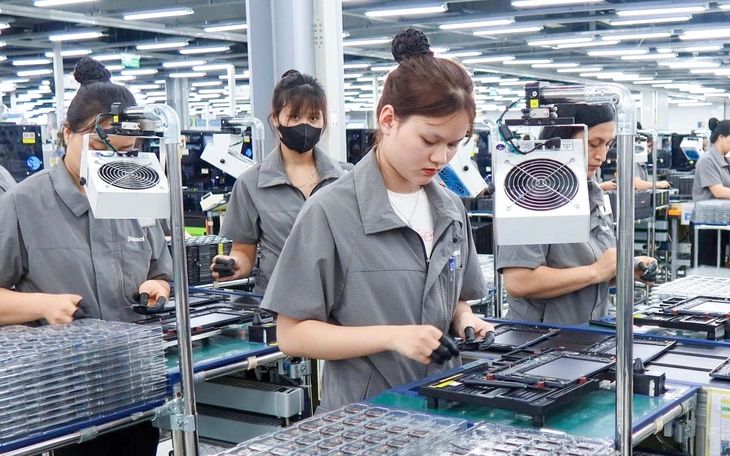 Nhân viên Trung Quốc lập trình sếp thành 'thú cưng ảo' biết nói 'thăng chức, tăng lương' - Ảnh 2.