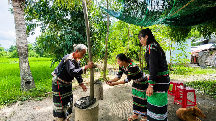 Người trẻ đưa chuyện văn hóa, ẩm thực M'nông lên không gian mạng - Ảnh 1.