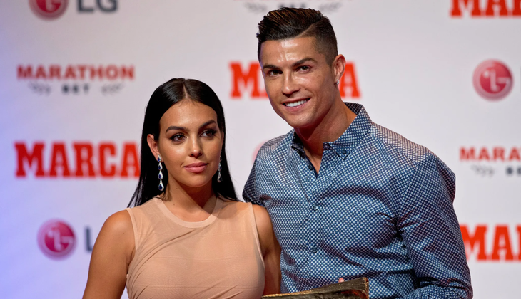 Có gì trong thỏa thuận tiền hôn nhân của Ronaldo và Georgina? - Ảnh 1.
