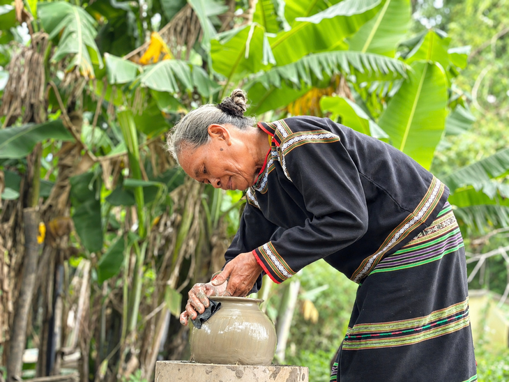 Người trẻ đưa chuyện văn hóa, ẩm thực M'nông lên không gian mạng - Ảnh 5.