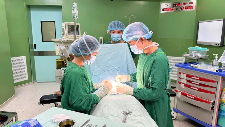 Quen bẻ dương vật mỗi sáng, thanh niên phải nhập viện vì gãy 'của quý' - Ảnh 1.