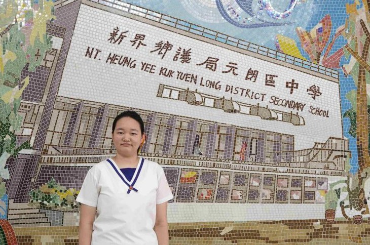 Nữ sinh Hong Kong trở thành thủ khoa nhờ phúc khảo - Ảnh 1.