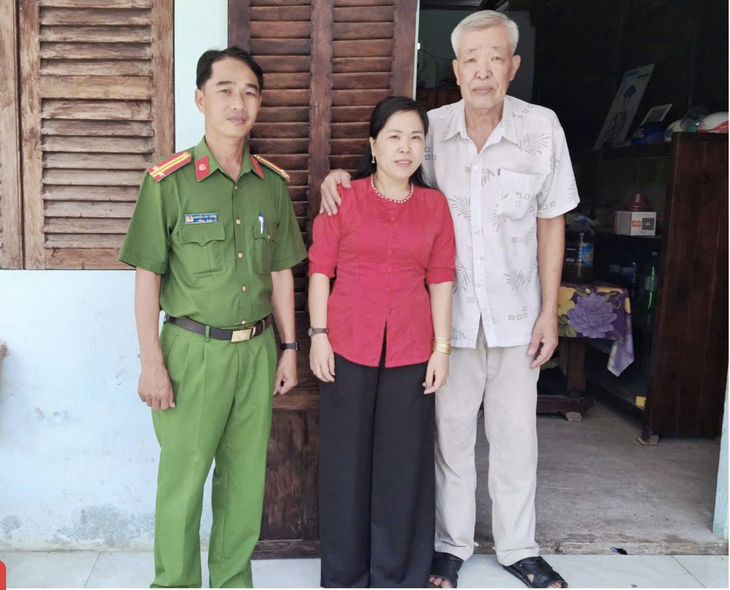 Cuộc đoàn tụ đầy xúc động của con gái và cha ruột sau 43 năm thất lạc tại Cần Thơ - Ảnh 1.