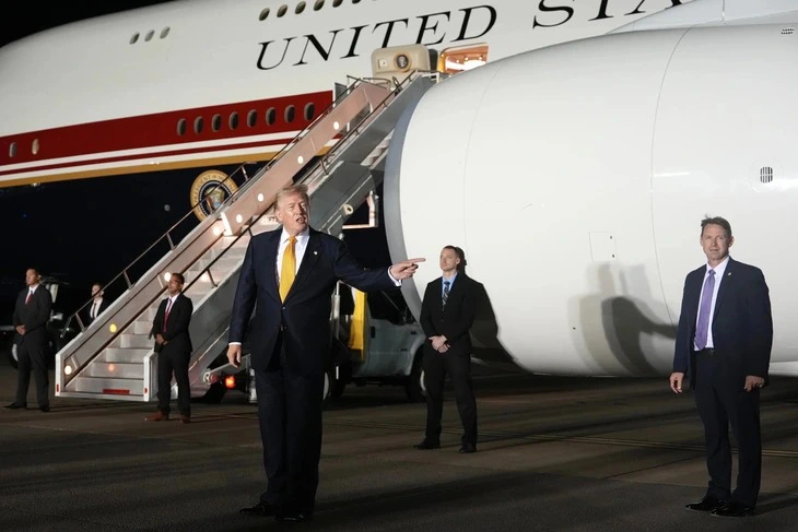 CIA hòai nghi tình báo Israel về âm mưu ám sát Trump trong chuyến thăm Anh 2026 - Ảnh 1.
