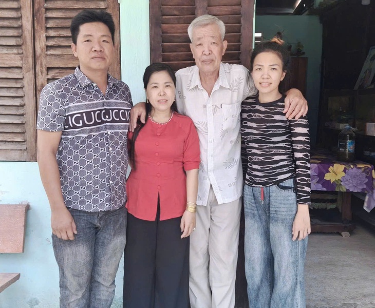 Chia sẻ xúc động của người cha ở Cần Thơ tìm lại con gái sau 43 năm thất lạc - Ảnh 3.