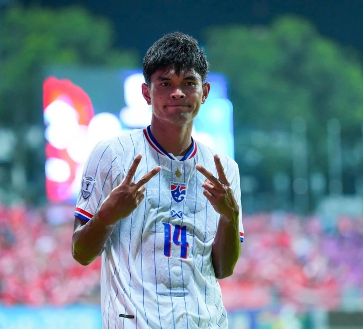 Tiền đạo Thái Lan cạnh tranh gắt gao với Đình Bắc tại Vua phá lưới ASEAN Cup 2026 - Ảnh 2.