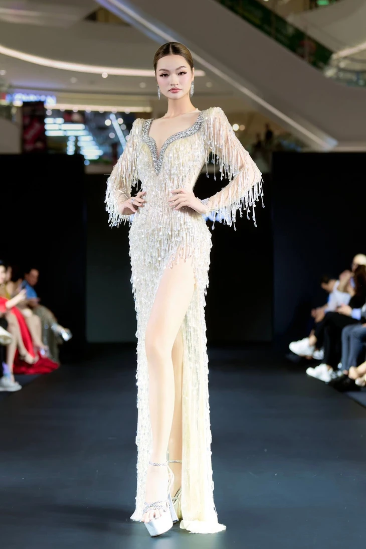 Trần Huyền Trang thay Thúy Hằng thi Miss Global 2026 - Ảnh 3.