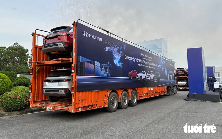 Hơn 10.000 xe Hyundai lắp ở Việt Nam xuất ra thế giới năm nay: Lô Creta đầu tiên bắt đầu sang Mexico - Ảnh 2.