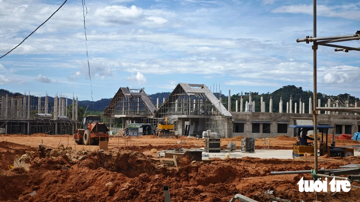 Trường nội trú 240 tỉ đang 'chạy đua tiến độ' giữa  đại ngàn A Lưới - Ảnh 7.