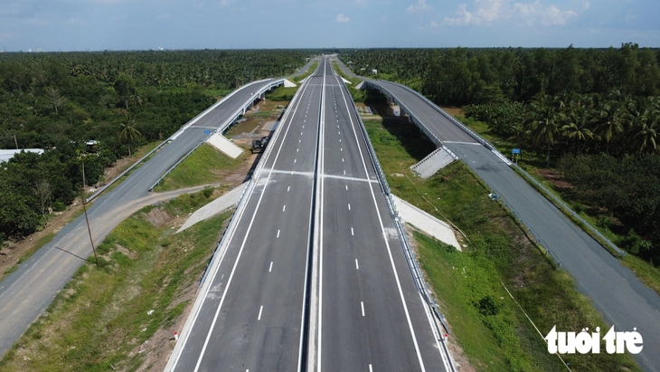 Người dân miền Tây kết nối vào tuyến cao tốc Bến Lức - Long Thành như thế nào? - Ảnh 2.