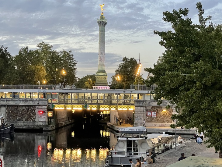 Khi 'Kinh đô ánh sáng' Paris giảm sáng - Ảnh 1.