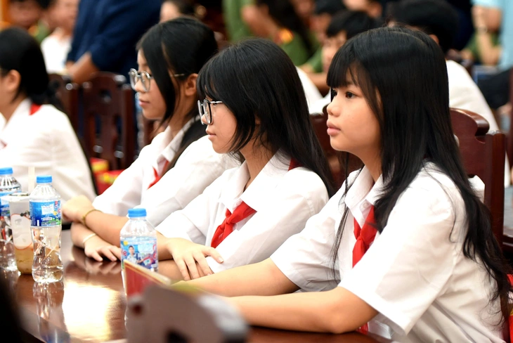 Một ngôi trường đặc biệt của Công an TP.HCM dành cho trẻ thơ đặc biệt - Ảnh 1.