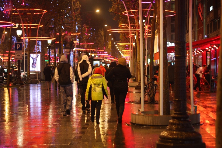 Khi 'Kinh đô ánh sáng' Paris giảm sáng - Ảnh 5.
