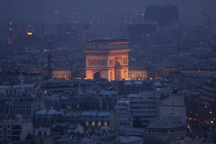 Khi 'Kinh đô ánh sáng' Paris giảm sáng - Ảnh 2.