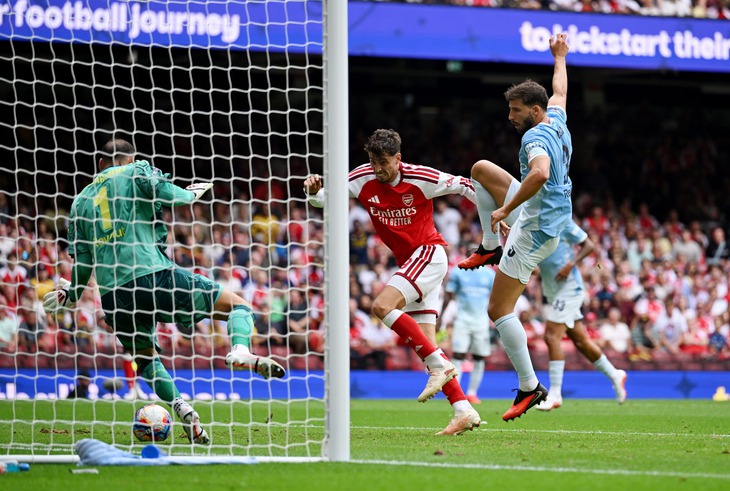 Không còn HLV Guardiola, Man City bị Arsenal đè bẹp - Ảnh 2.