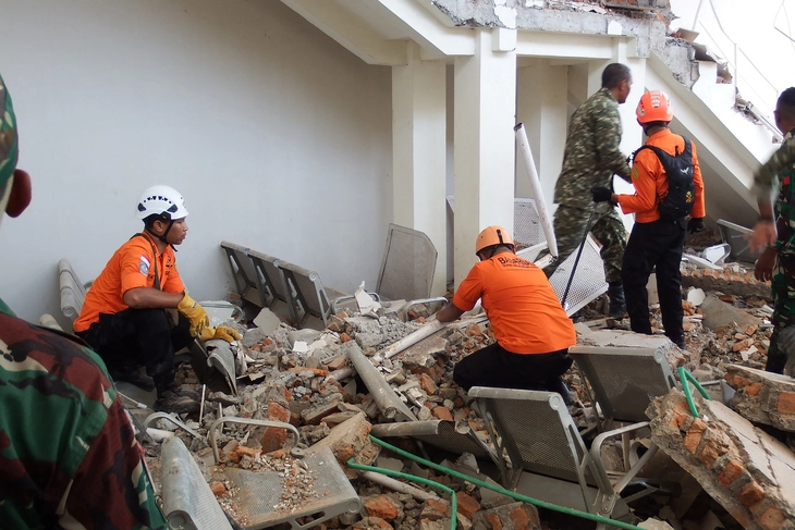 ‘Thêm một cơ hội được sống’: Người dân Indonesia kể lại khoảnh khắc kinh hoàng lúc động đất - Ảnh 1.