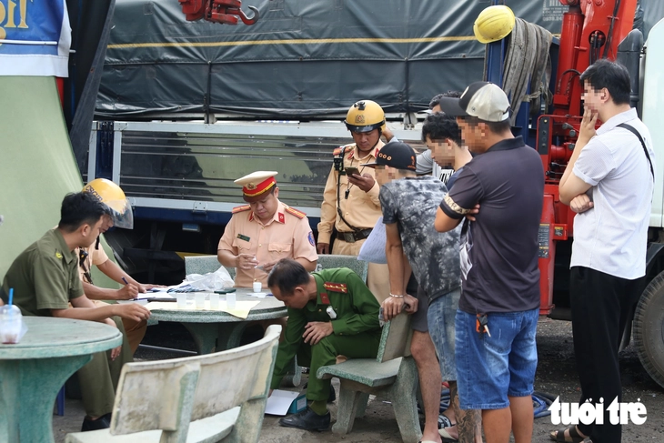 Hàng trăm tài xế ở TP.HCM được kiểm tra ma túy, không phát hiện trường hợp dương tính - Ảnh 1.