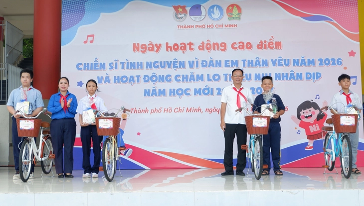 Ngày cao điểm Chiến sĩ tình nguyện 2026: Hành trình Vì đàn em thân yêu - Ảnh 2.
