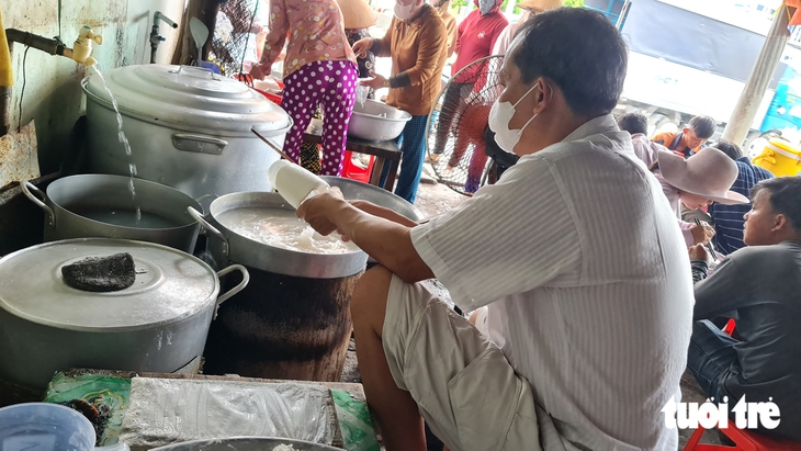 Bánh canh bột xắt Cai Lậy: Miếng ngon đậm tình đất và người miền Tây - Ảnh 3.