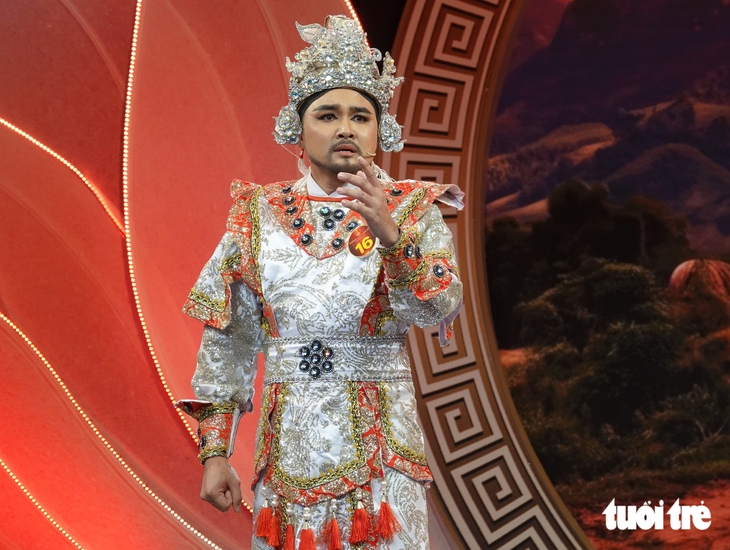 Lương Vĩ, con trai cố nghệ sĩ Chiêu Hùng, dừng bước ở Chuông vàng vọng cổ - Ảnh 3.