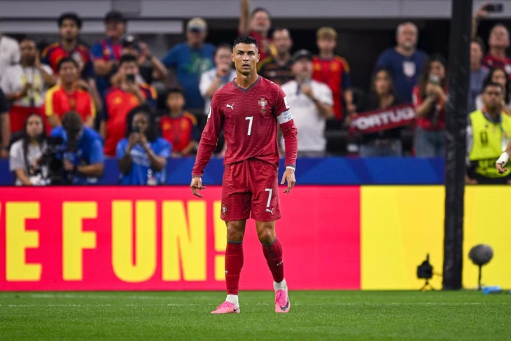 Ronaldo bất ngờ tiết lộ chuyện sắp giải nghệ - Ảnh 1.