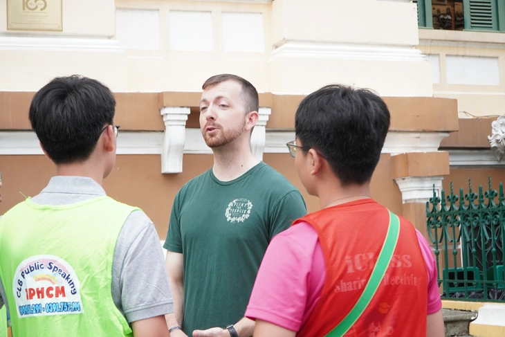 Câu lạc bộ tiếng anh miễn phí  - Ảnh 4.