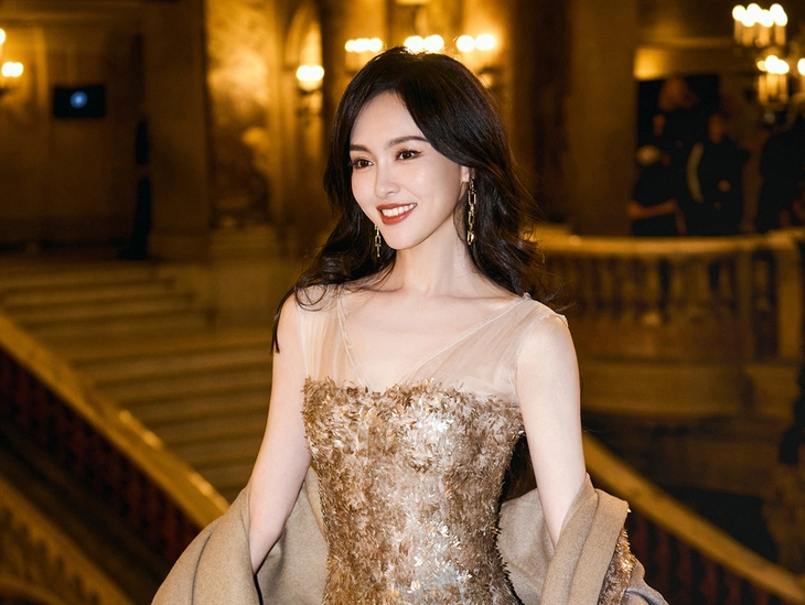 Triệu Lệ Dĩnh giàu nhưng vẫn thua xa Đường Yên, Dương Mịch - Ảnh 2.